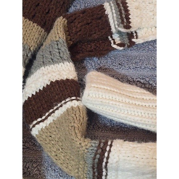 Fossil Scarf Wrap Crocheted 3.5 Inches Wide 7 Feet Long - Picture 3 of 6